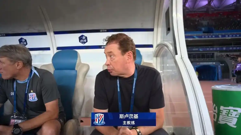 申花队0-1出现误判?特谢拉犯规只吃黄牌,将继续出战泰山队